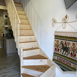 Apartamento Tzia Udroni