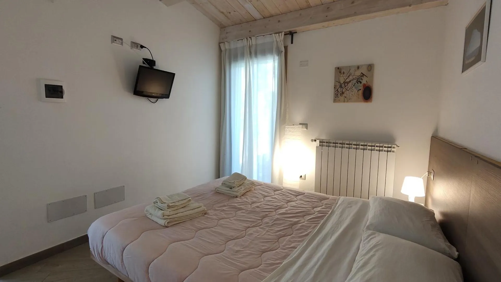 ***  Memento Bed & Breakfast Ossi Italy