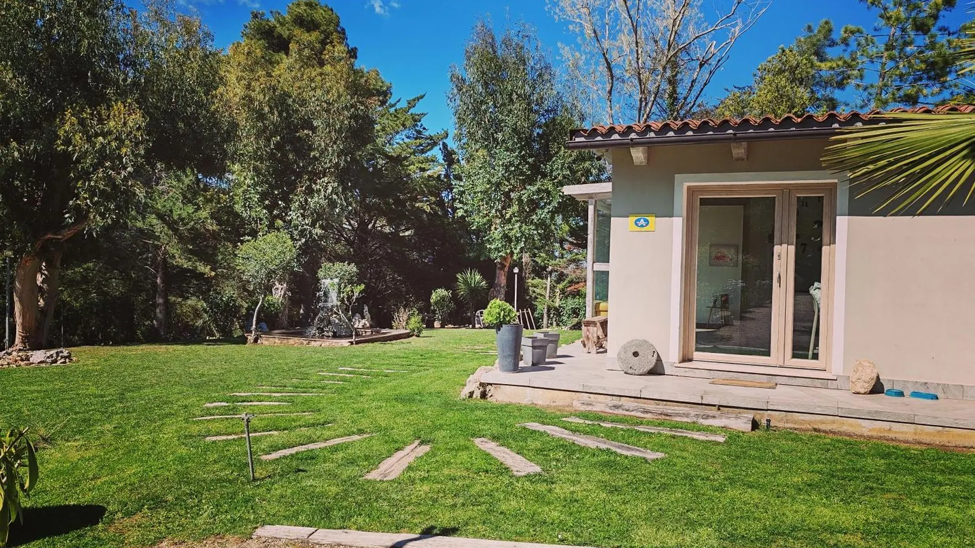 Memento Bed and Breakfast Ossi Italien